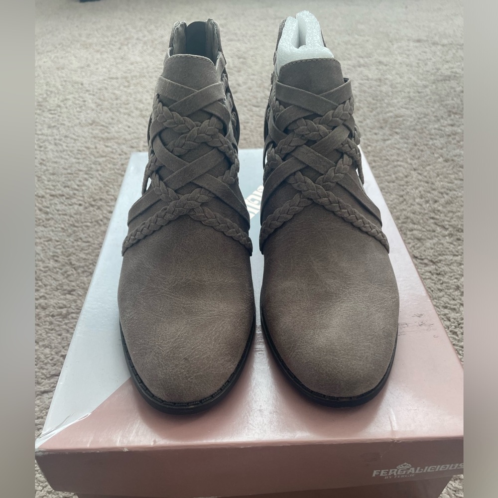 BNIB Fergalucious by Fergie Bunker, Doe Bootie size 7
